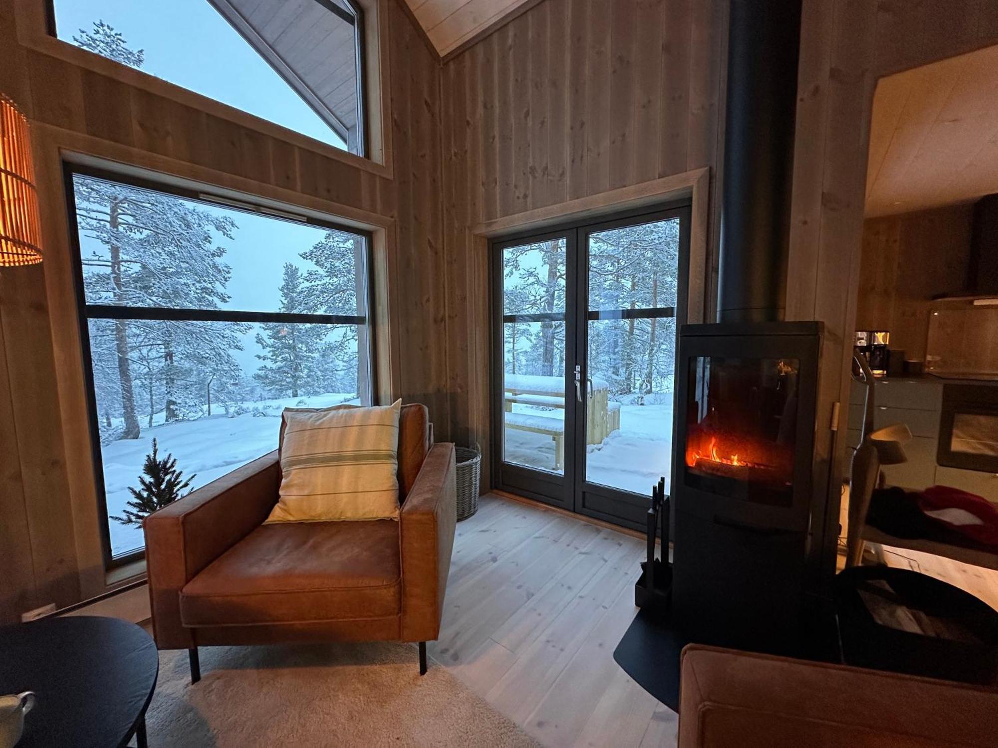 Modern Northern Lights Cabin Drangedal Экстерьер фото